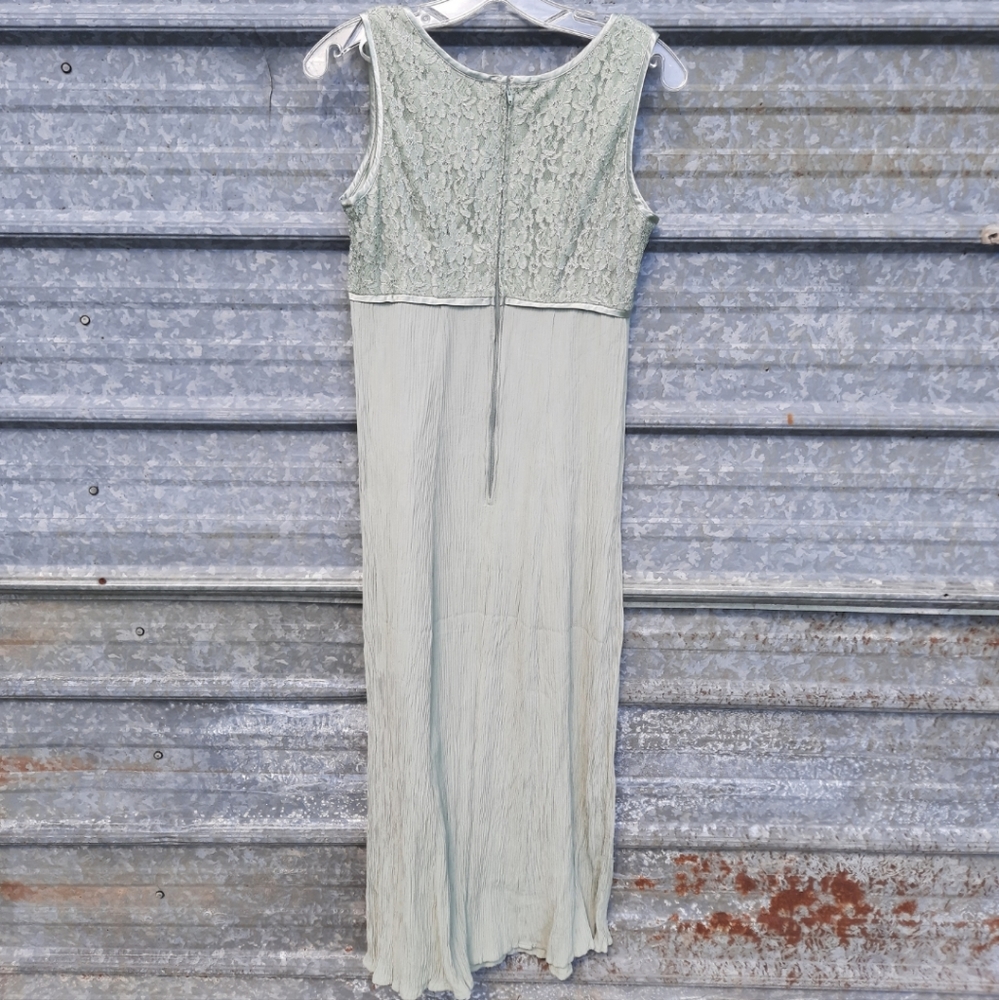 Vintage Sleeveless Crinckle Pleated Maxi Empire Shift Dress - Picture 7 of 11